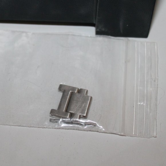 Maurice Lacroix Miros Quartz Swiss Diamond MOP Watch w Case Xtra Link Rtl $2175 - Picture 5 of 11